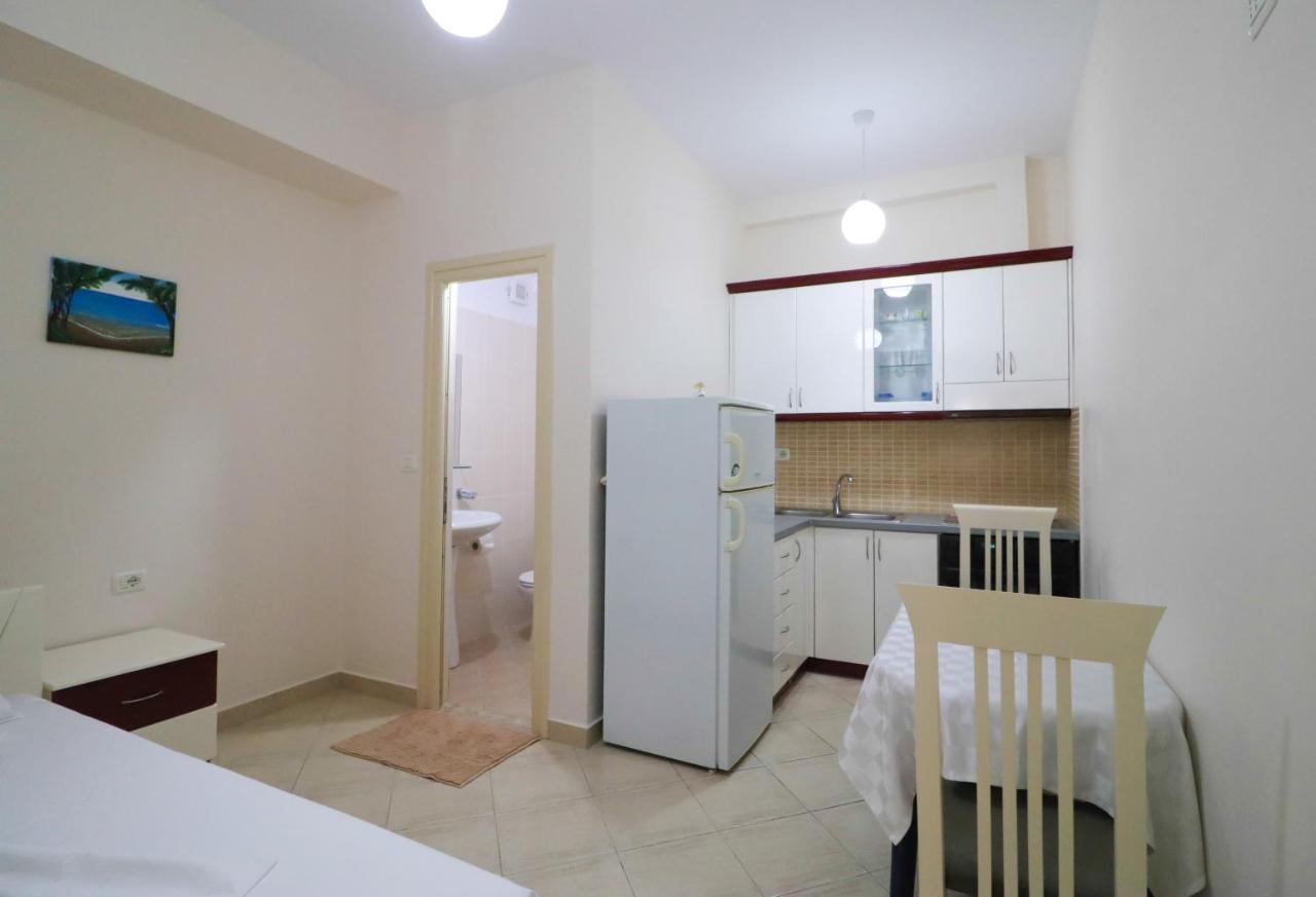 Apartments Vila Roboci Sarande Ngoại thất bức ảnh