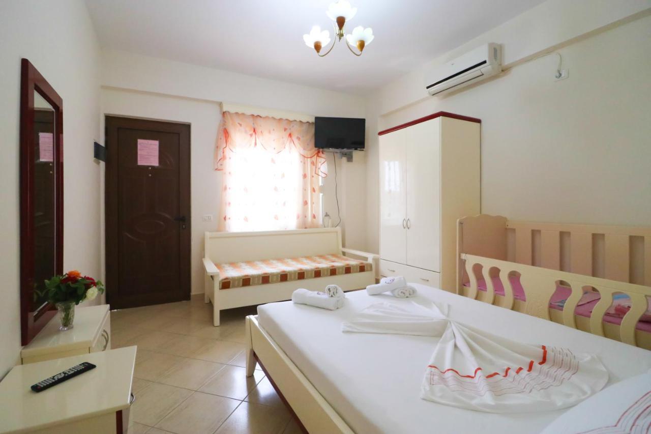Apartments Vila Roboci Sarande Ngoại thất bức ảnh