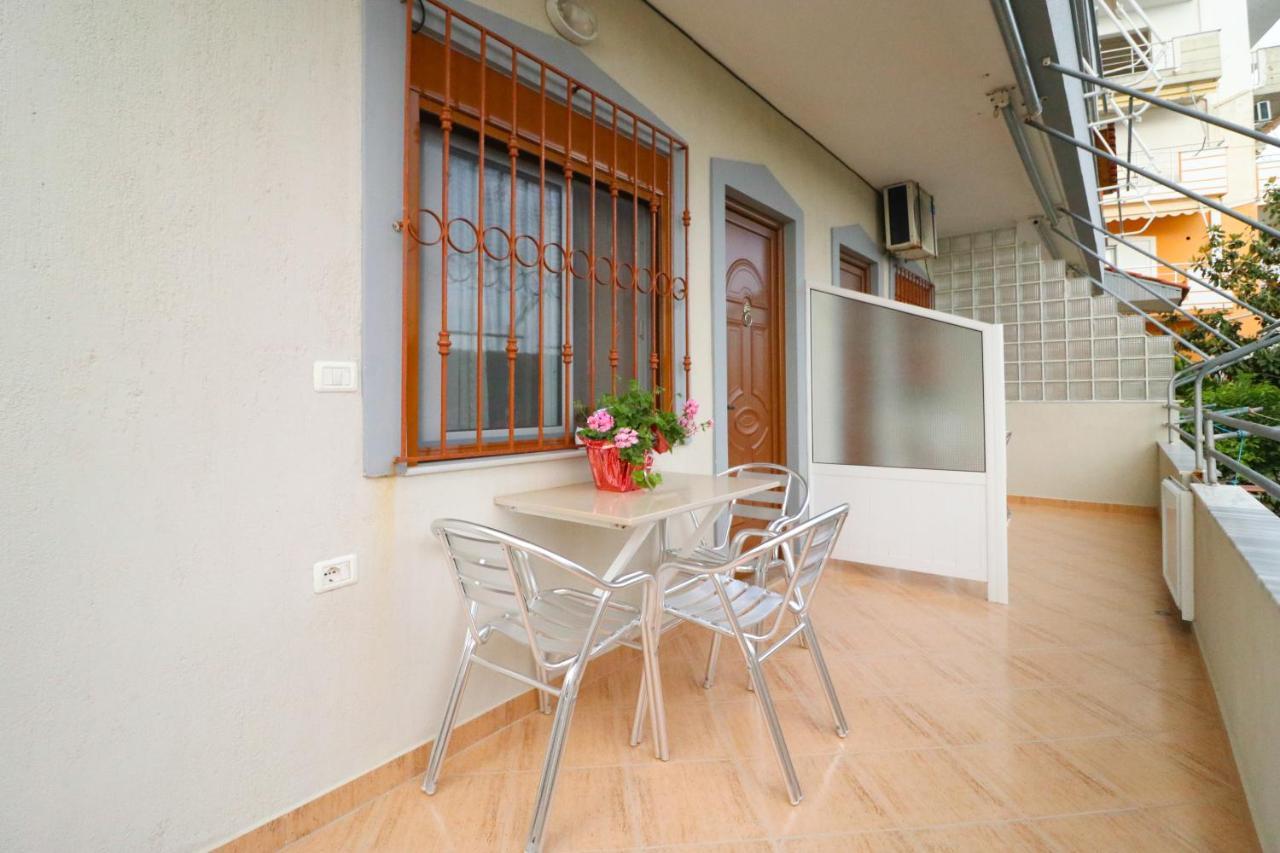 Apartments Vila Roboci Sarande Ngoại thất bức ảnh