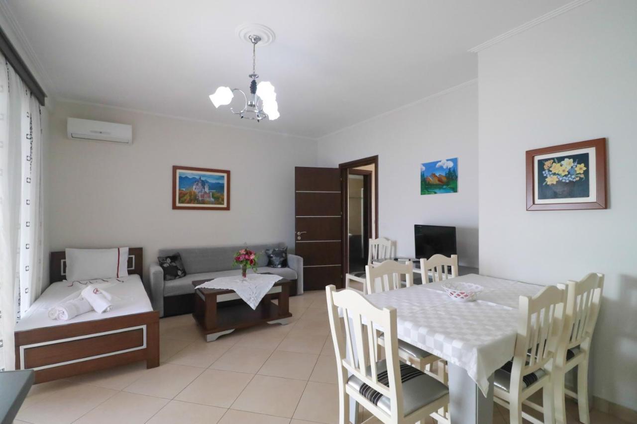 Apartments Vila Roboci Sarande Ngoại thất bức ảnh